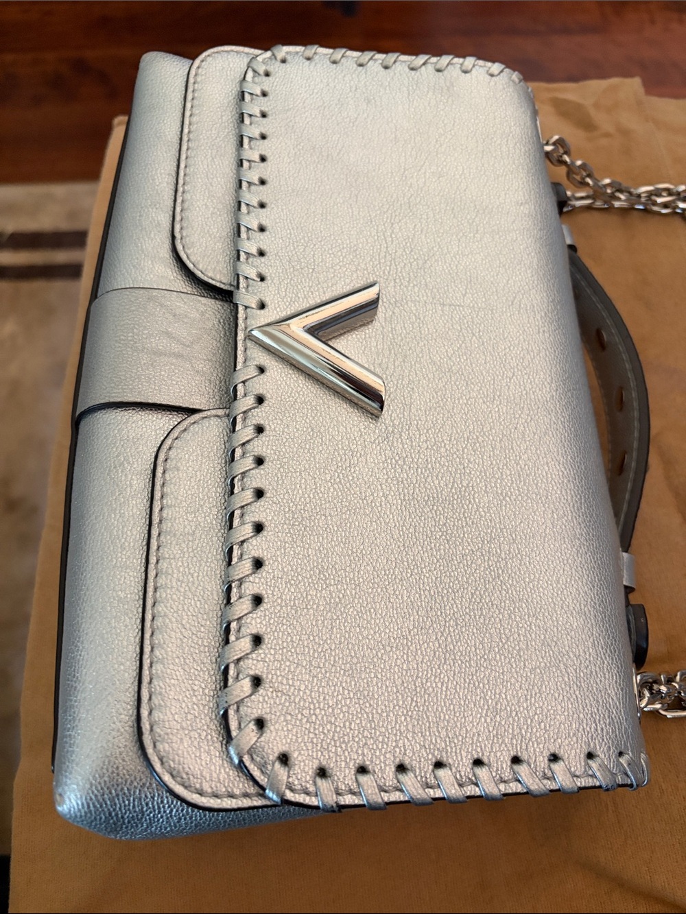 Louis Vuitton Silver Leather Chain Shoulder Bag